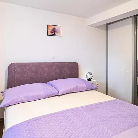 Awesome Apartment In Okrug Gornji With Wifi Trogir