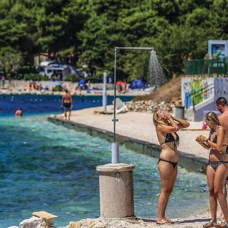 Apartment Amazing Apartment In Okrug Gornji *